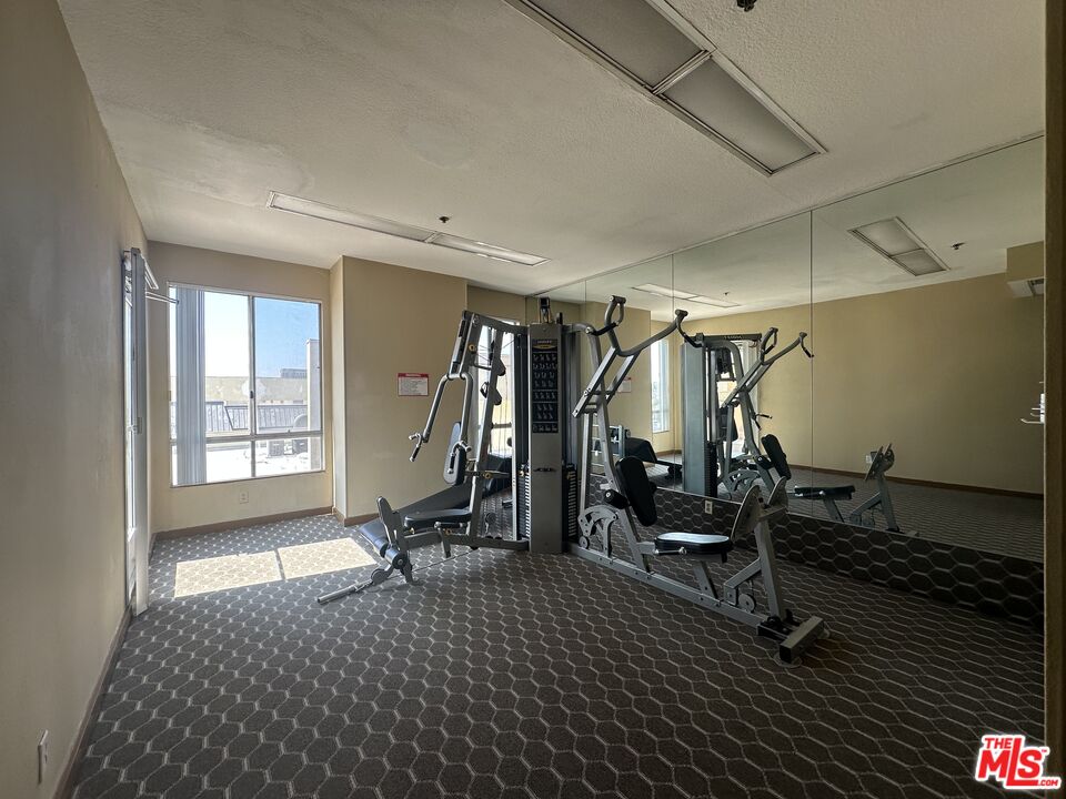 8614 Burton Way, Unit 205 Los Angeles, CA 90048 - Photo 20 of 29