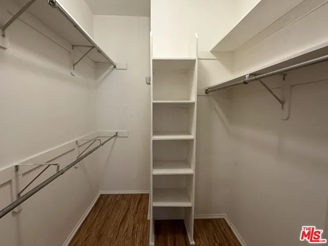 $3,000 | 8614 Burton Way, Unit 205, Los Angeles, CA 90048