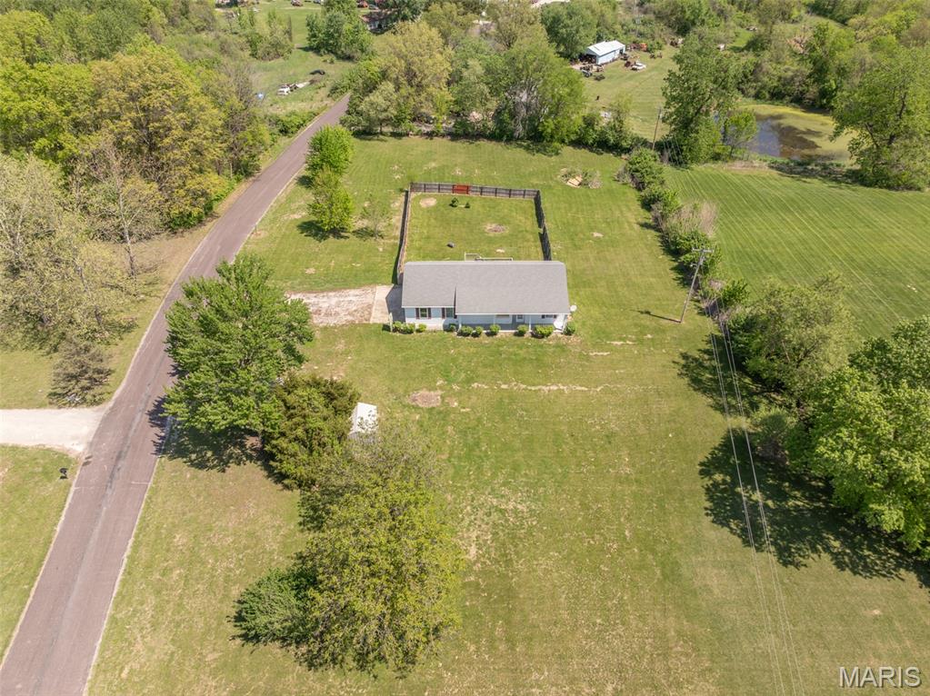 102 Apple Grove Road Foley, MO 63347 - Photo 3 of 30