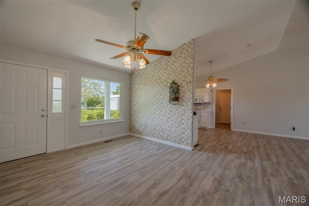 102 Apple Grove Road Foley, MO 63347 - Photo 6 of 30
