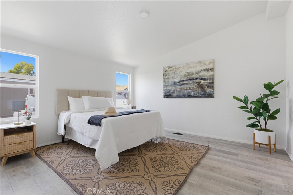 4901 Green River Road, Unit 153 Corona, CA 92878 - Photo 15 of 55 Master bedroom