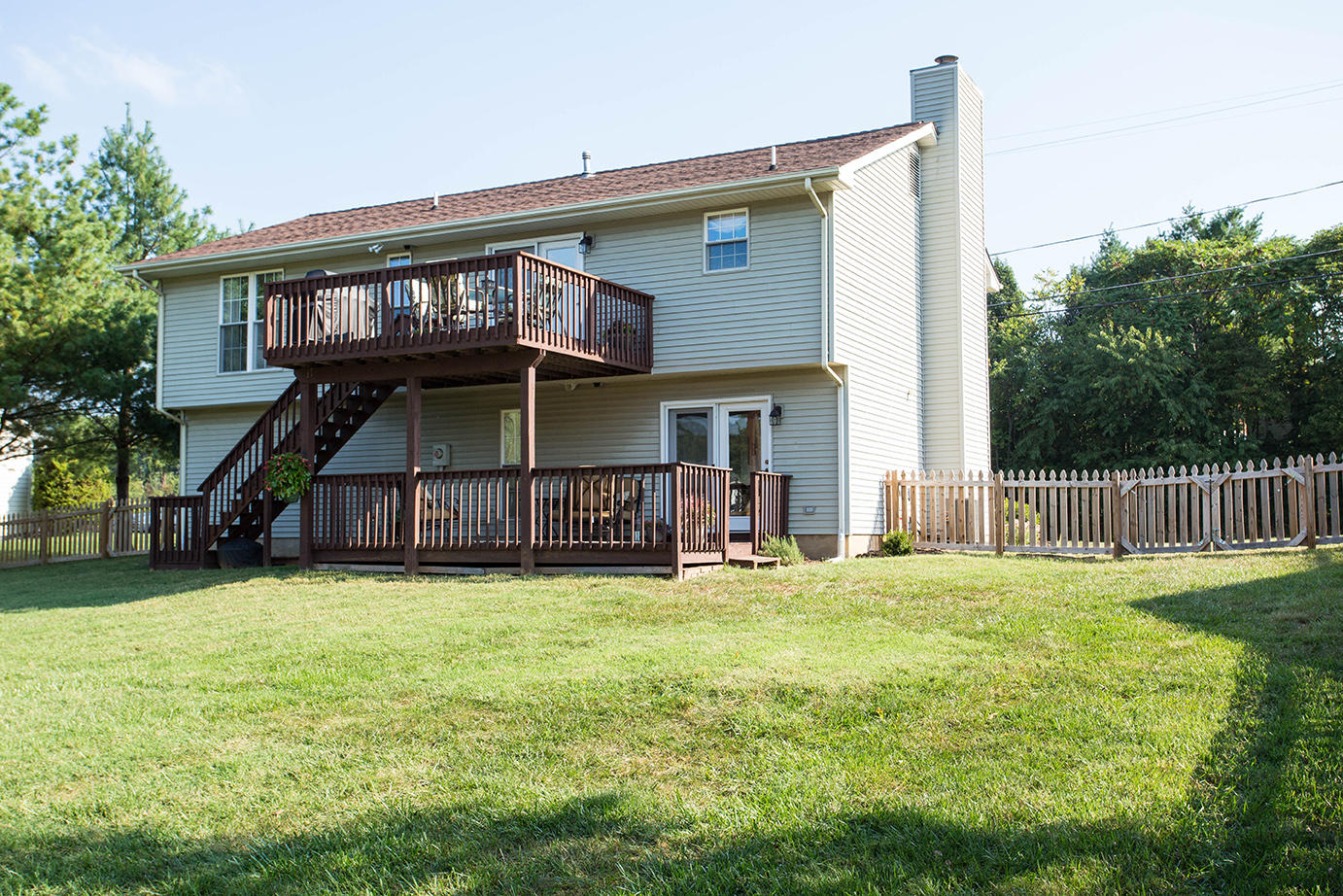 1712 West Ruritan Road Roanoke, VA 24012 - Photo 32 of 37 Back 1