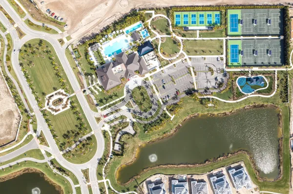 $1,016,210 | 10676 Northbrook Circle, Unit WHITESTONE 26, Palm Beach Gardens, FL 33412