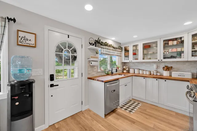 $395,000 | 13 Baldwin Hill Road, Litchfield, CT 06759