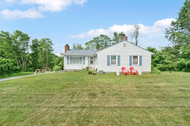 $395,000 | 13 Baldwin Hill Road, Litchfield, CT 06759