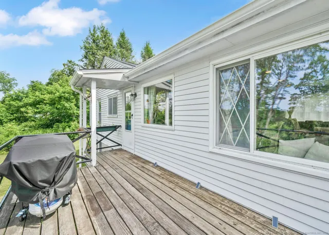 $395,000 | 13 Baldwin Hill Road, Litchfield, CT 06759