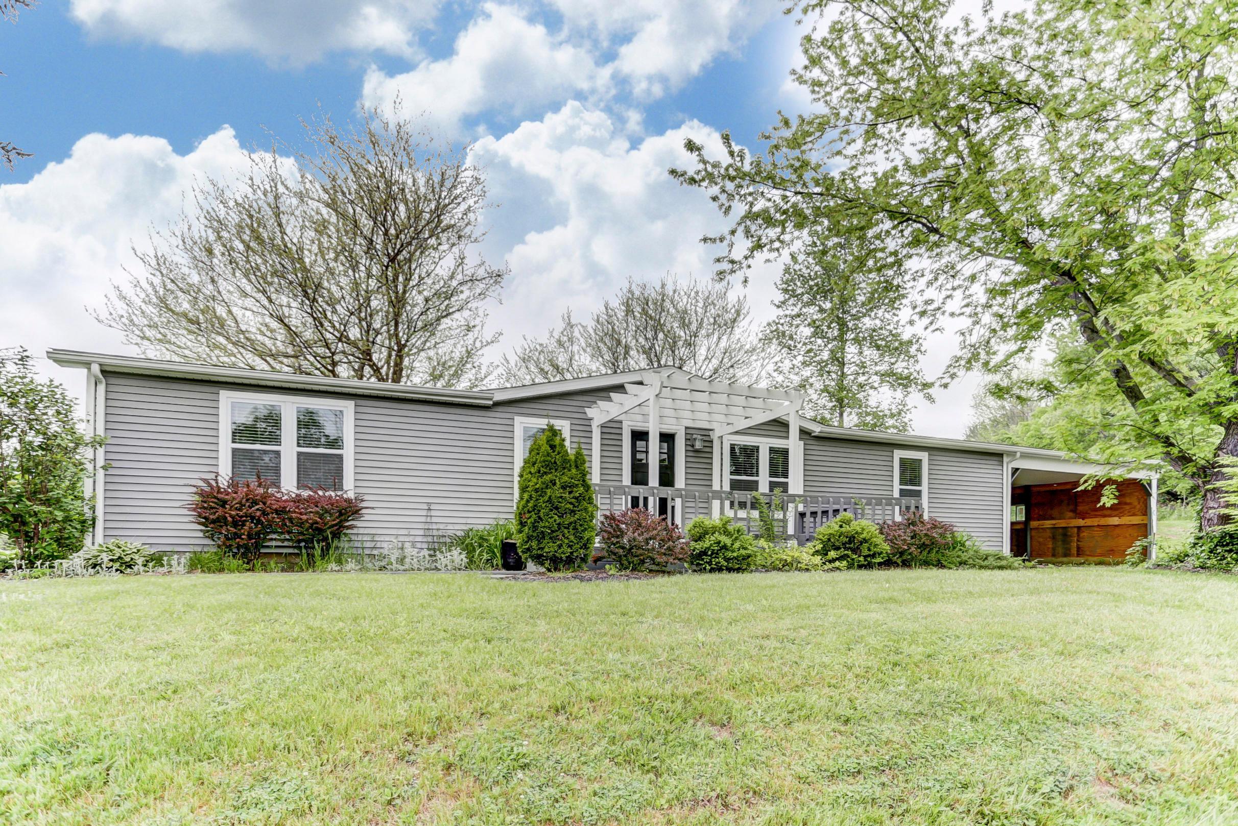 605 Blacksnake Road Utica, OH 43080 - Photo 4 of 62 Gallery Image 4