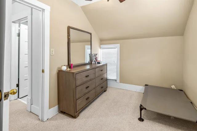 $190,000 | 224 South Weaver Street, Hesston, KS 67062