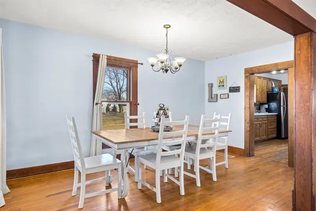 $190,000 | 224 South Weaver Street, Hesston, KS 67062