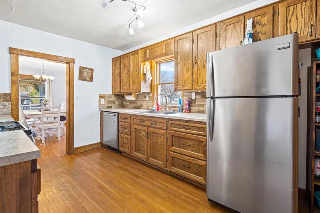 $190,000 | 224 South Weaver Street, Hesston, KS 67062