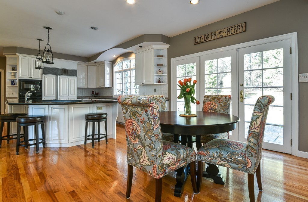 4 Green Lane Sherborn, MA 01770 - Photo 11 of 30