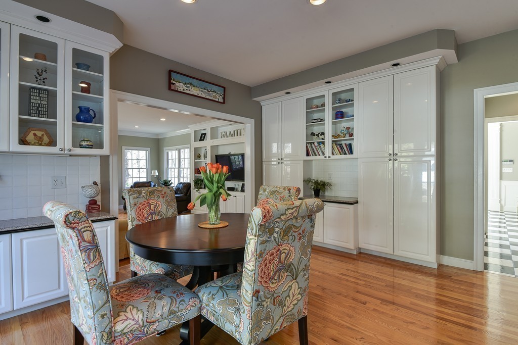 4 Green Lane Sherborn, MA 01770 - Photo 12 of 30