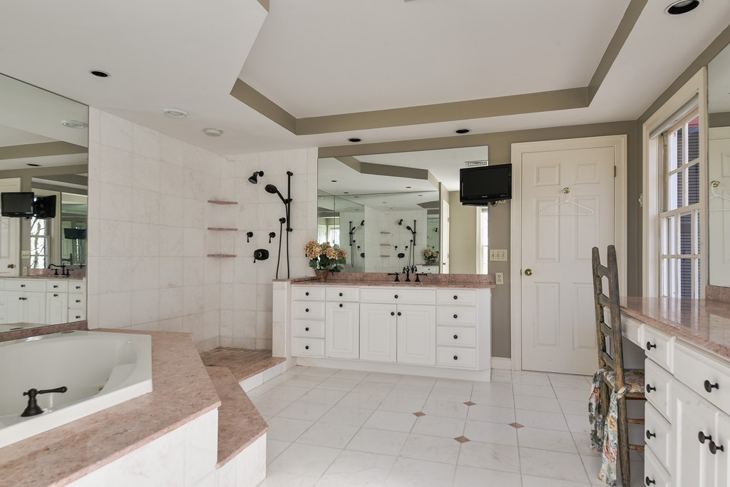 4 Green Lane Sherborn, MA 01770 - Photo 18 of 30