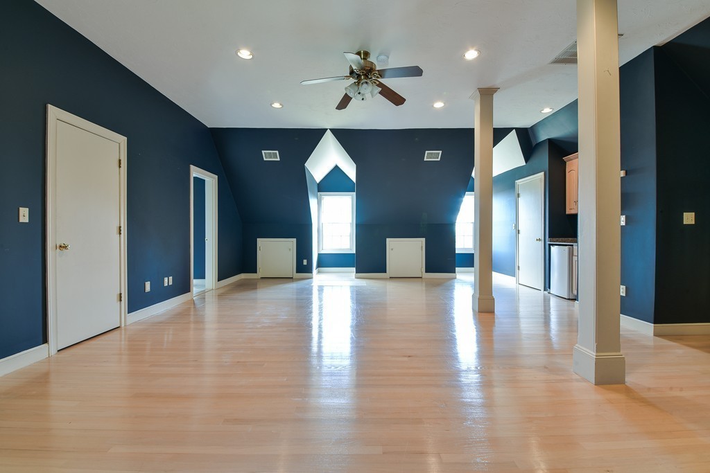 4 Green Lane Sherborn, MA 01770 - Photo 23 of 30