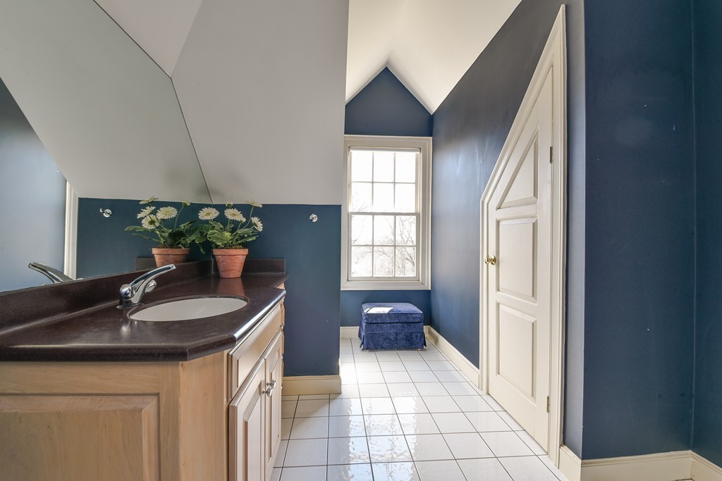 4 Green Lane Sherborn, MA 01770 - Photo 24 of 30