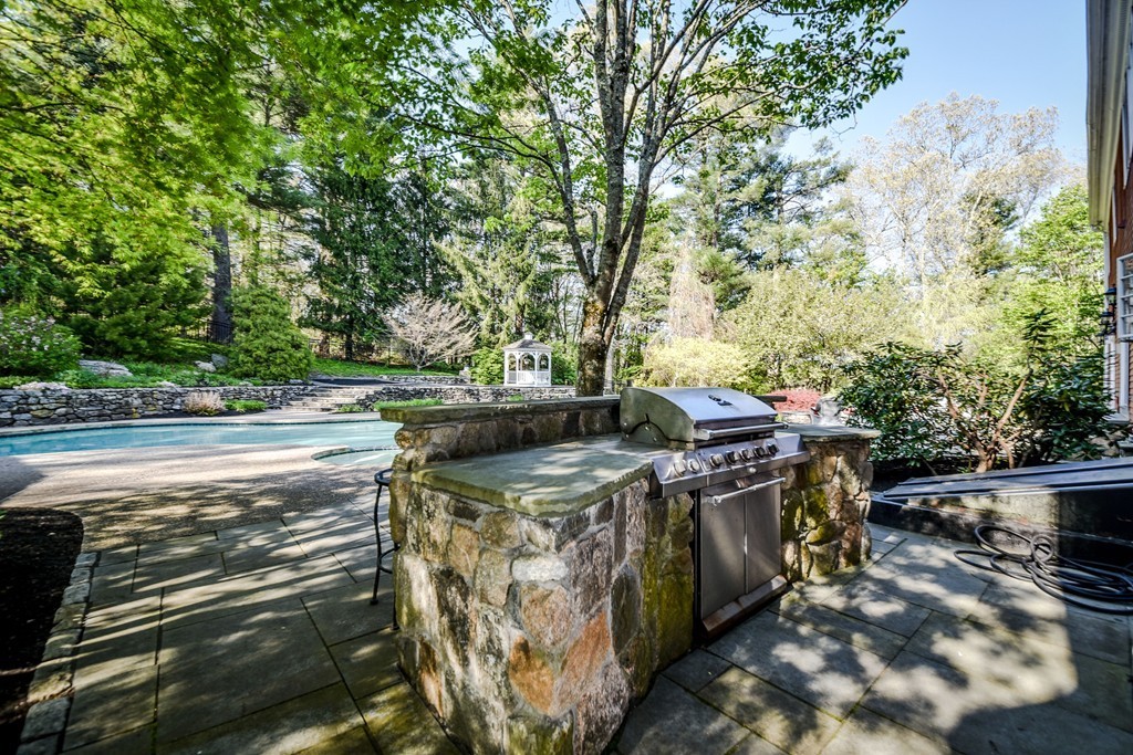 4 Green Lane Sherborn, MA 01770 - Photo 26 of 30