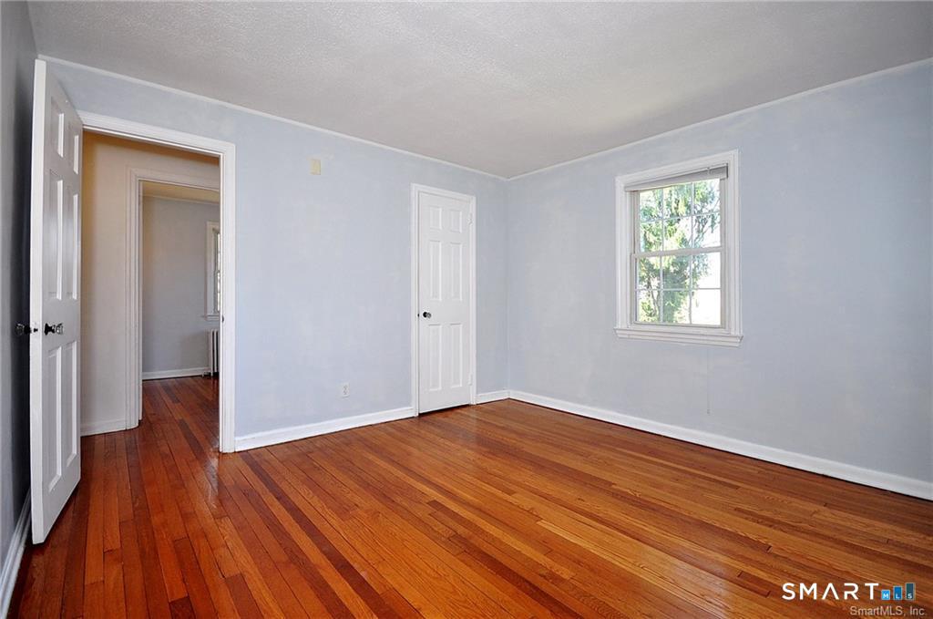 53 Robin Road, Unit B1 West Hartford, CT 06119 - Photo 10 of 17