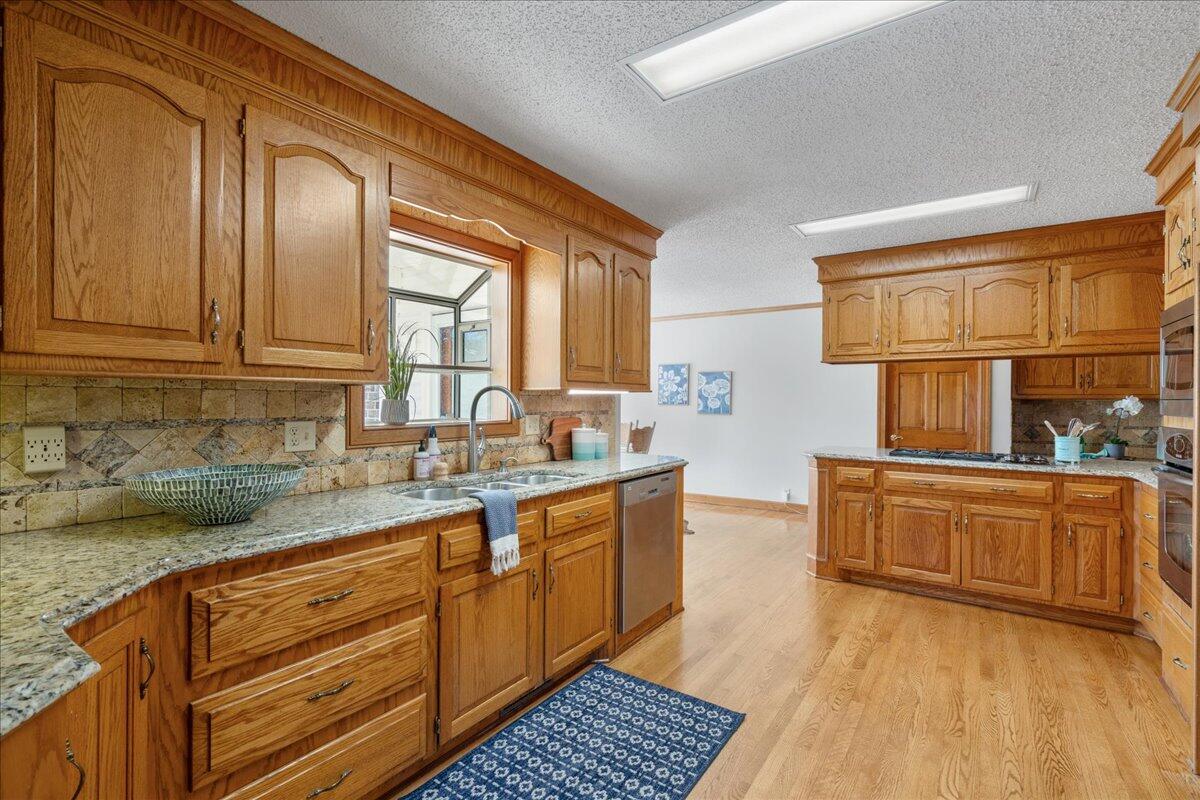 412 State Rd S-8-375 Moncks Corner, SC 29461 - Photo 8 of 62 Kitchen