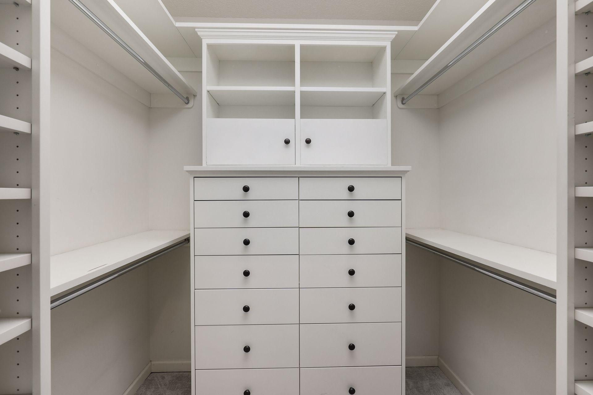 708 Widsten Circle Wayzata, MN 55391 - Photo 16 of 62