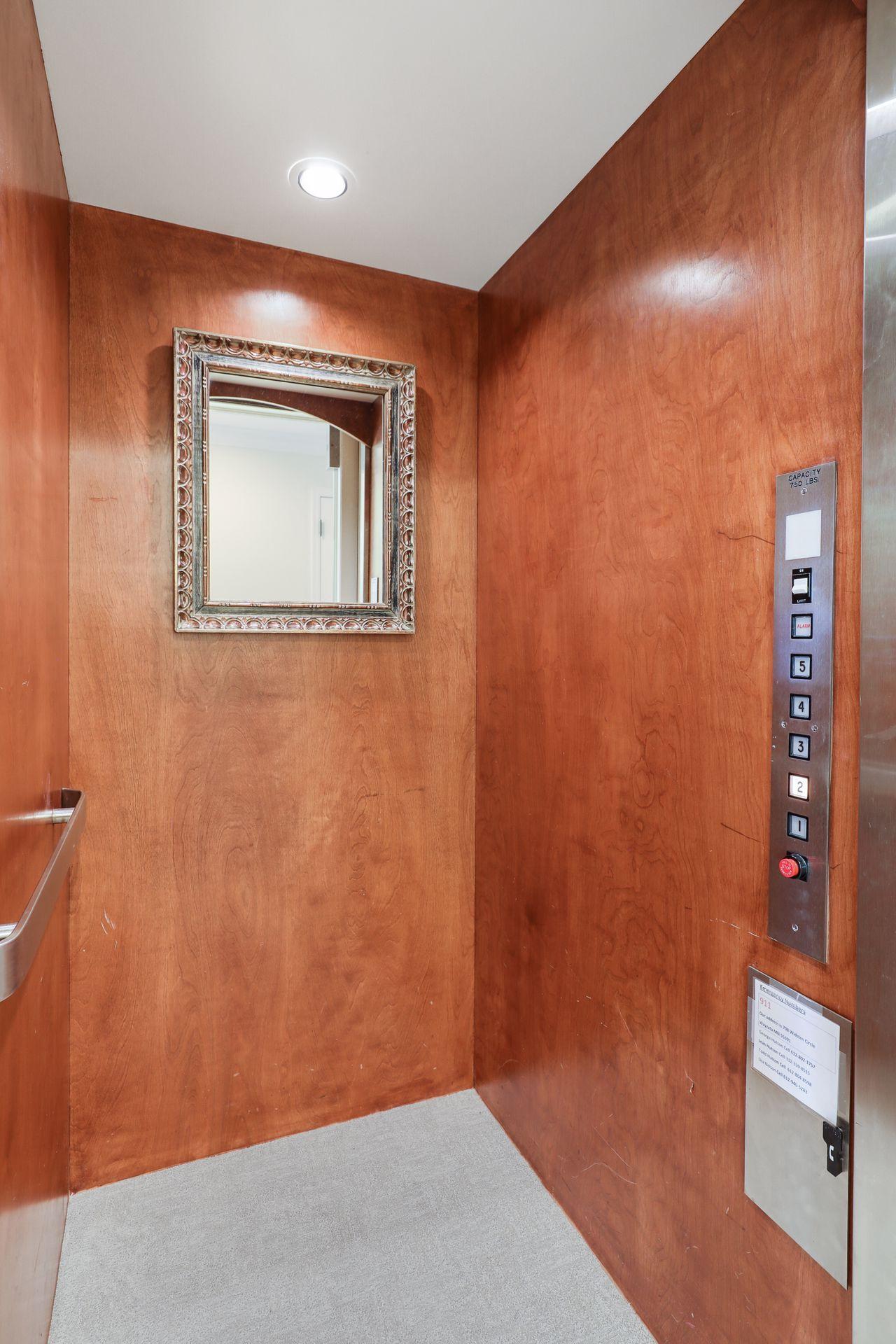 708 Widsten Circle Wayzata, MN 55391 - Photo 8 of 62