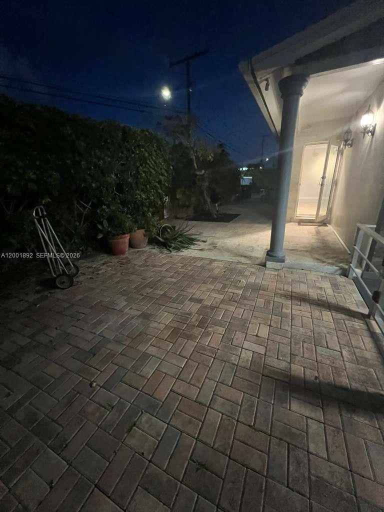 6900 Southwest 22nd Street Miami, FL 33155 - Photo 22 of 44 Gallery Image 22