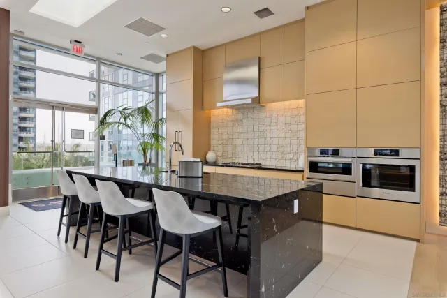 $974,900 | 1388 Kettner Boulevard, Unit 2005, San Diego, CA 92101