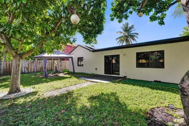 $3,850 | 8105 Southwest 19th Street, North Lauderdale, FL 33068