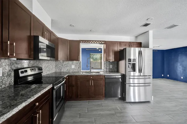 $3,850 | 8105 Southwest 19th Street, North Lauderdale, FL 33068