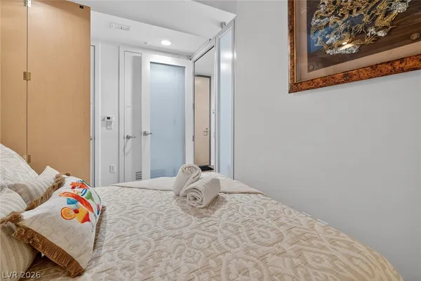 $2,800 | 353 East Bonneville Avenue, Unit 233, Las Vegas, NV 89101