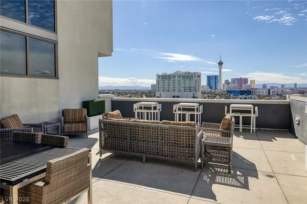 $2,800 | 353 East Bonneville Avenue, Unit 233, Las Vegas, NV 89101