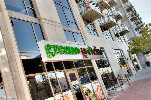 $2,800 | 353 East Bonneville Avenue, Unit 233, Las Vegas, NV 89101