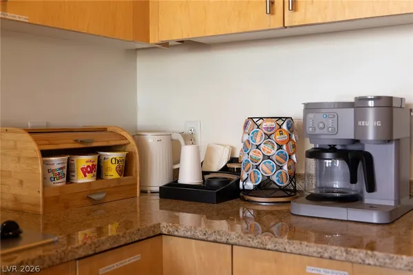 $2,800 | 353 East Bonneville Avenue, Unit 233, Las Vegas, NV 89101