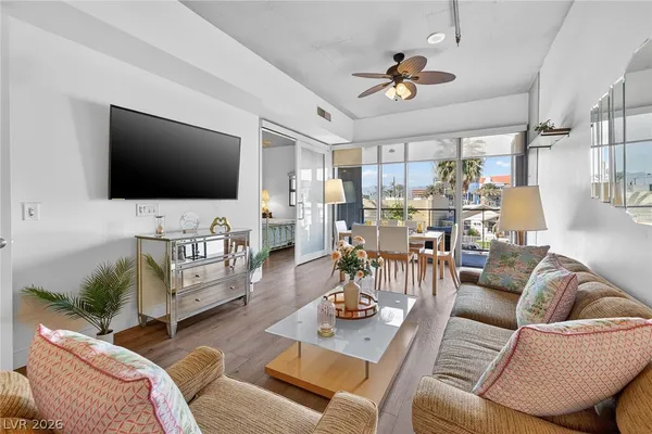 $2,800 | 353 East Bonneville Avenue, Unit 233, Las Vegas, NV 89101