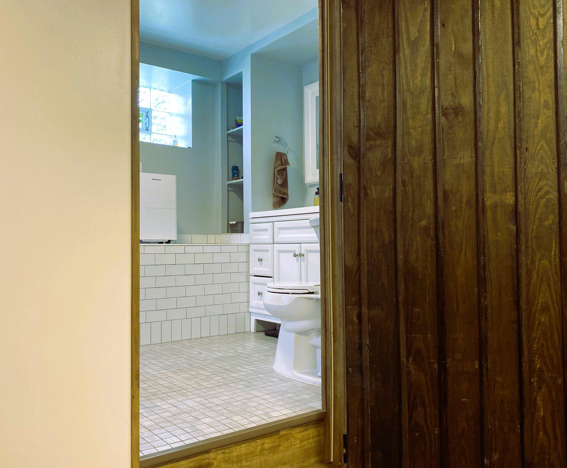 20905 Water Station Run Road Lonaconing, MD 21539 - Photo 52 of 64 Large Charming Bathroom with Heated Floor