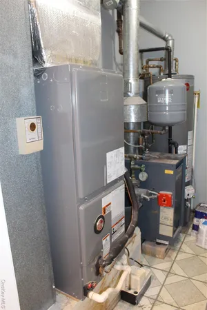 $349,999 | 486 Daryl Drive, Unit 486, Medford, NY 11763