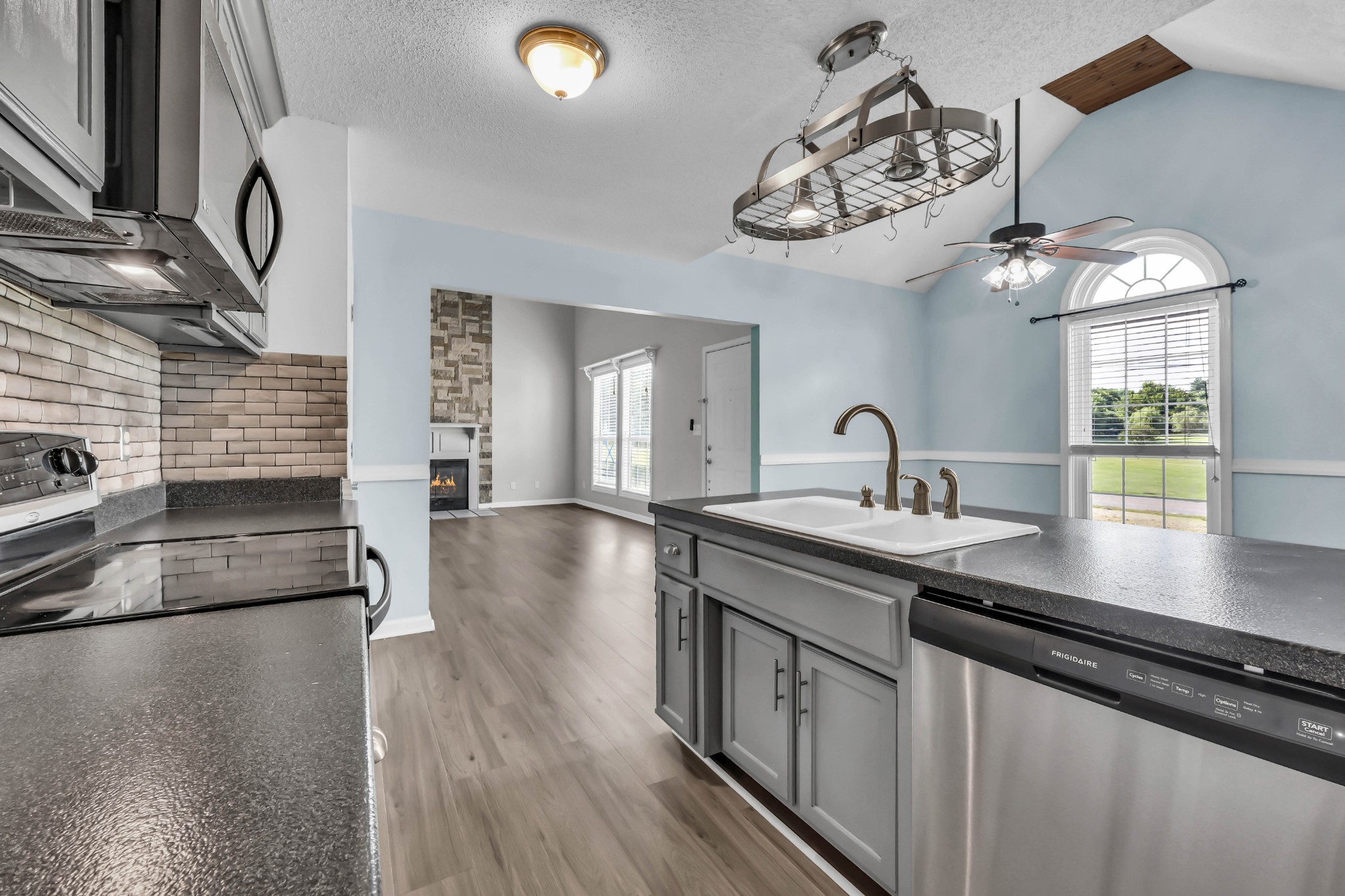 412 Martin Road Clarksville, TN 37042 - Photo 15 of 52
