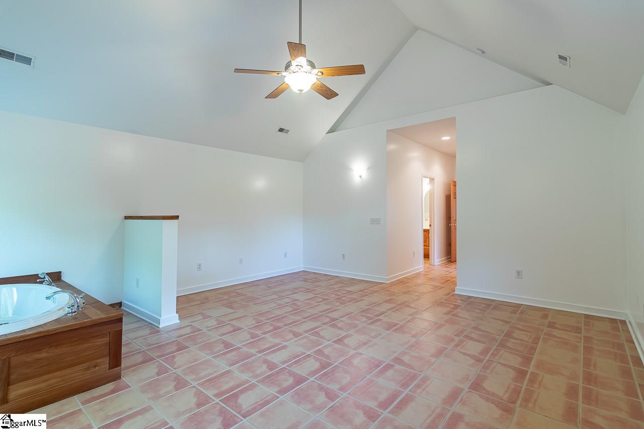 215 Roper Mountain Rd Extension Greenville, SC 29615 - Photo 21 of 36