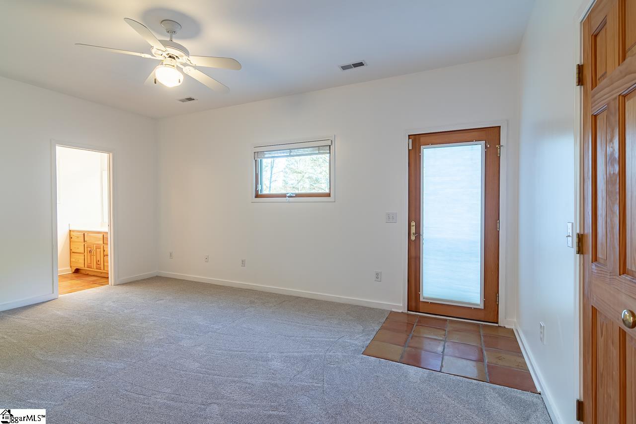 215 Roper Mountain Rd Extension Greenville, SC 29615 - Photo 23 of 36