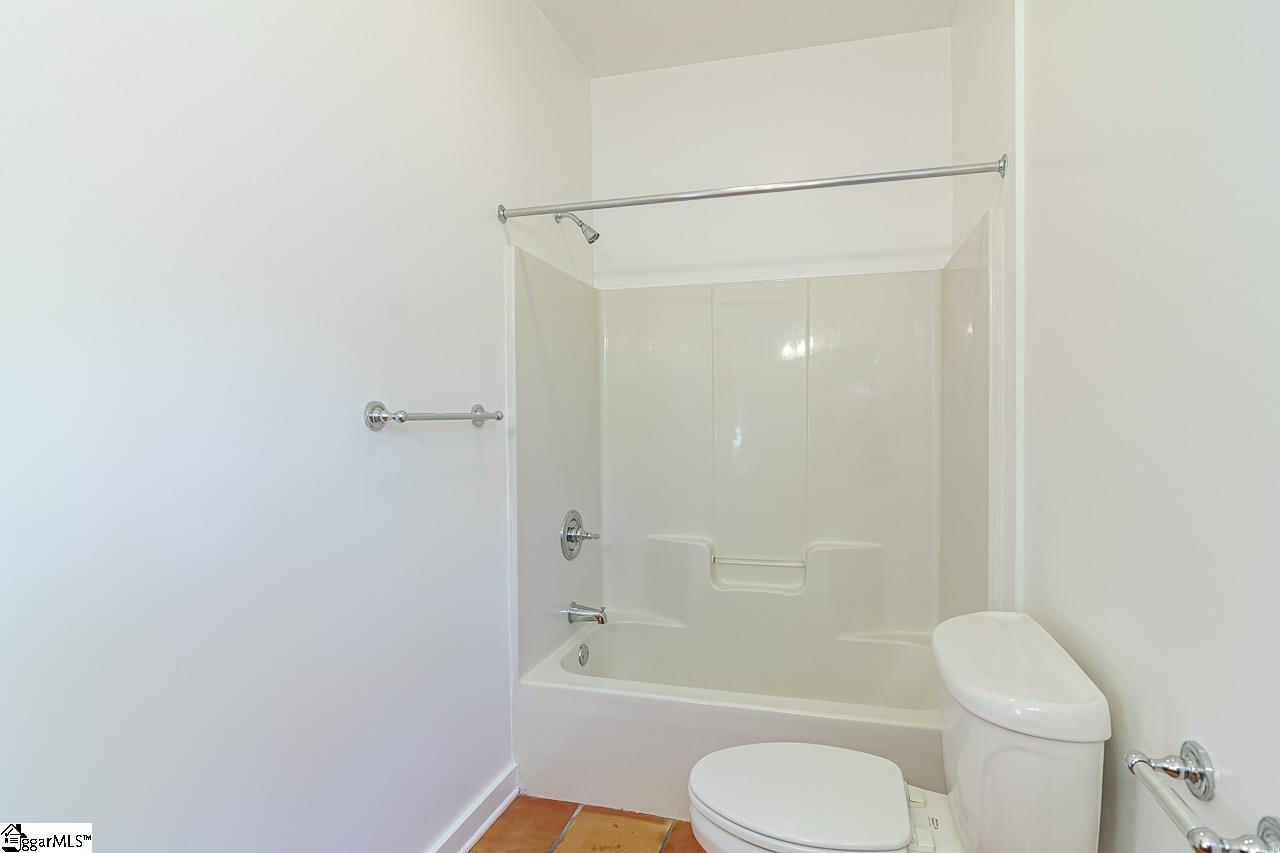 215 Roper Mountain Rd Extension Greenville, SC 29615 - Photo 24 of 36