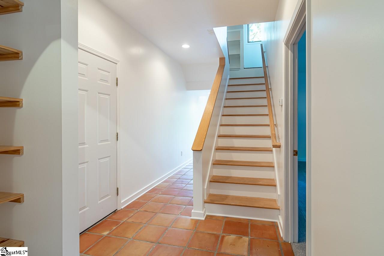 215 Roper Mountain Rd Extension Greenville, SC 29615 - Photo 27 of 36