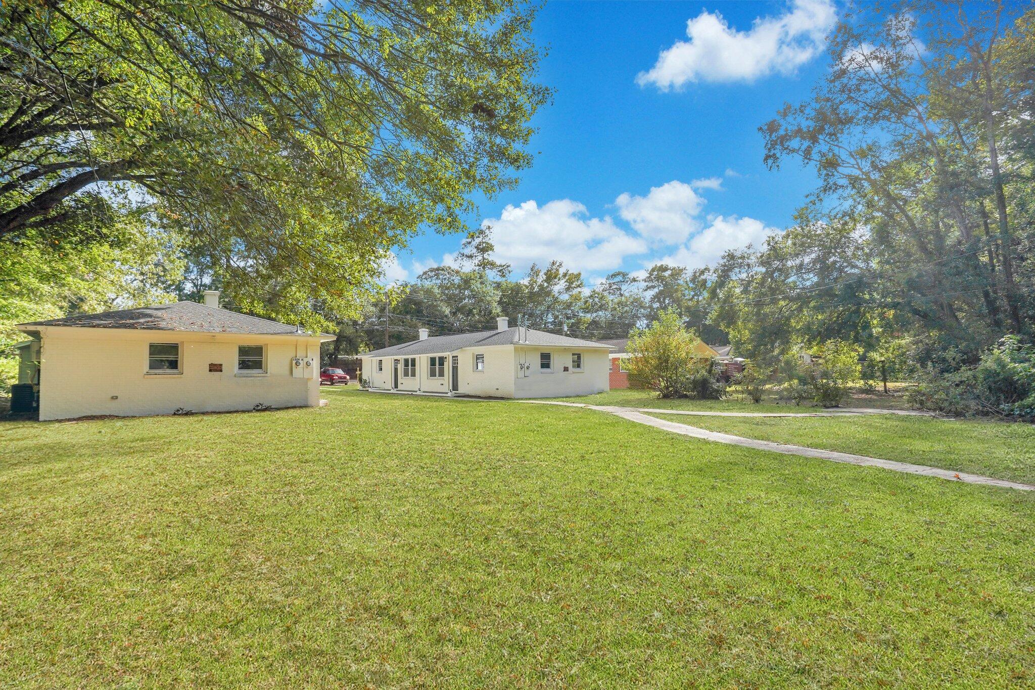 1524 Orange Grove Road, Unit A Charleston, SC 29407 - Photo 13 of 15 Large Back Yard