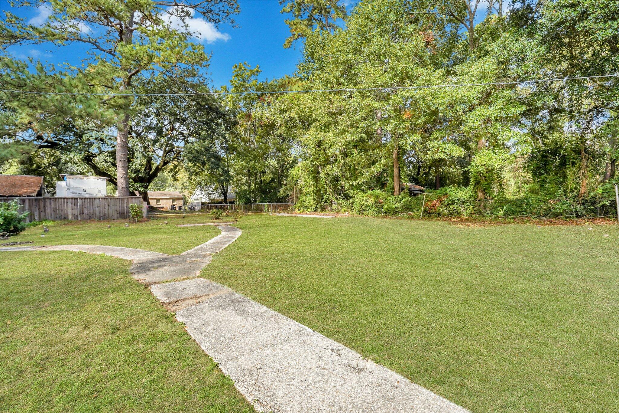 1524 Orange Grove Road, Unit A Charleston, SC 29407 - Photo 14 of 15 Large Back Yard