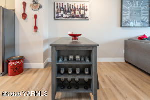 2600 Racquet Lane, Unit 7 Yakima, WA 98902 - Photo 3 of 23 a room with a cabinet and a table