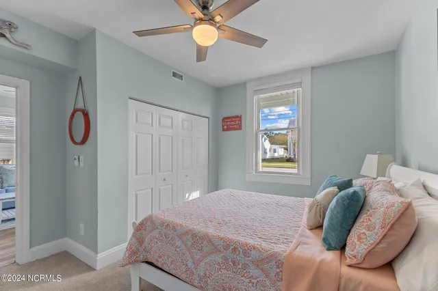 $2,350 | 1406 Evans Street, Unit A, Morehead City, NC 28557