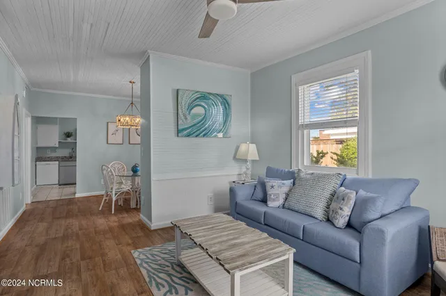 $2,350 | 1406 Evans Street, Unit A, Morehead City, NC 28557