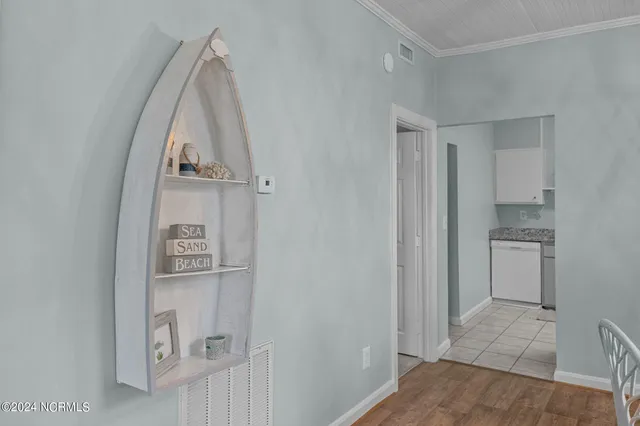 $2,350 | 1406 Evans Street, Unit A, Morehead City, NC 28557