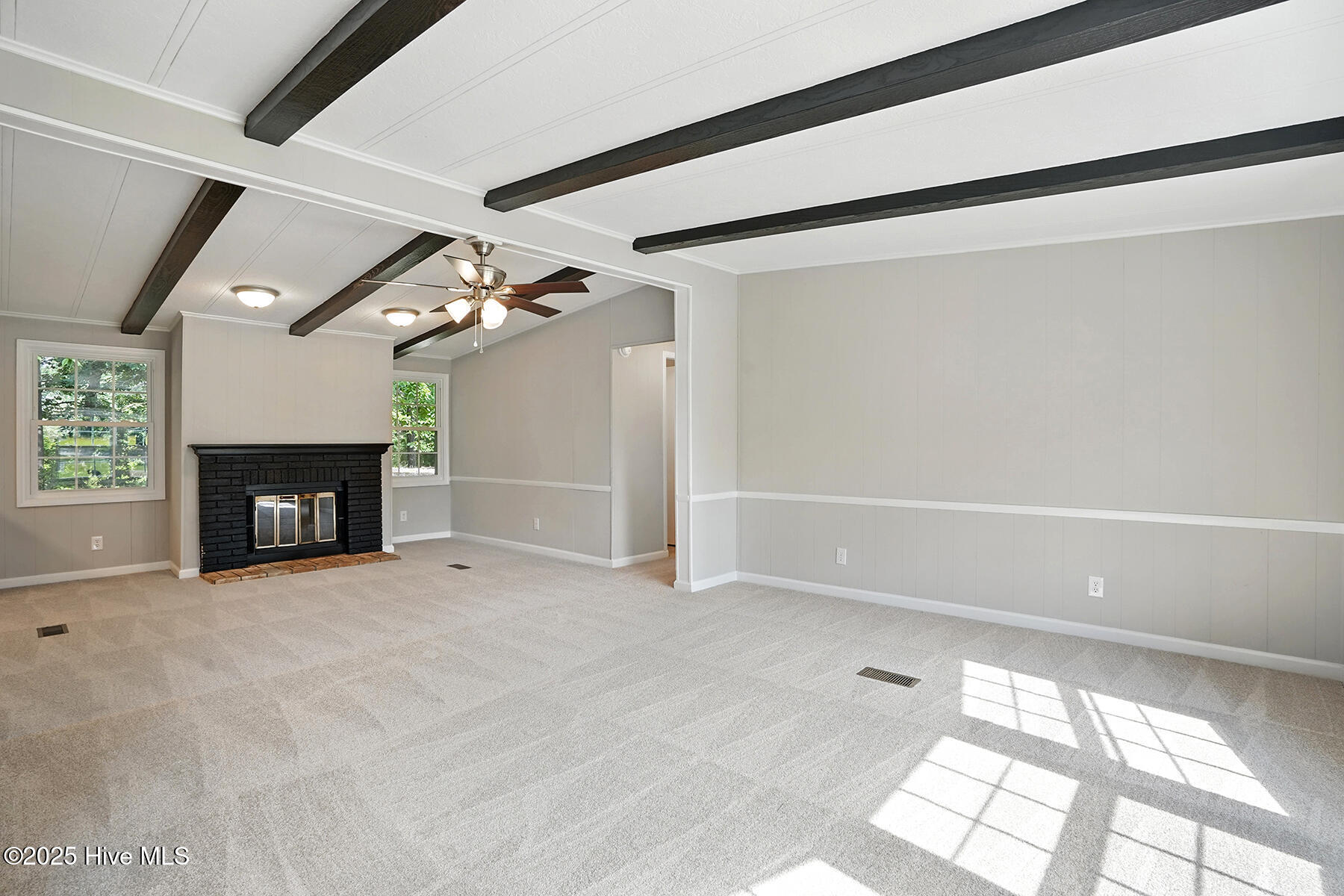 1392 L L Cooper Road Cameron, NC 28326 - Photo 5 of 31 Living Room