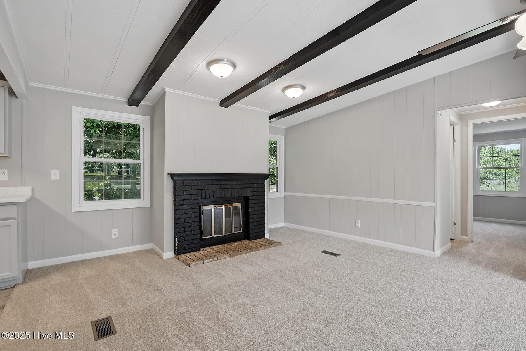 1392 L L Cooper Road Cameron, NC 28326 - Photo 9 of 31 Living Room
