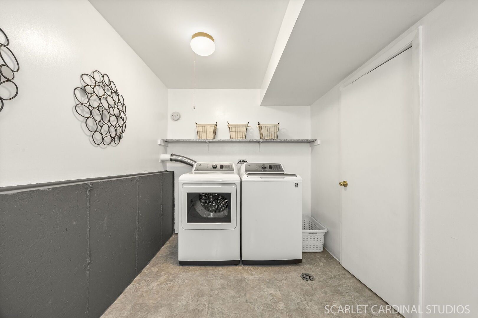 1677 Casa Solana Drive Wheaton, IL 60189 - Photo 20 of 30 a utility room with dryer and washer