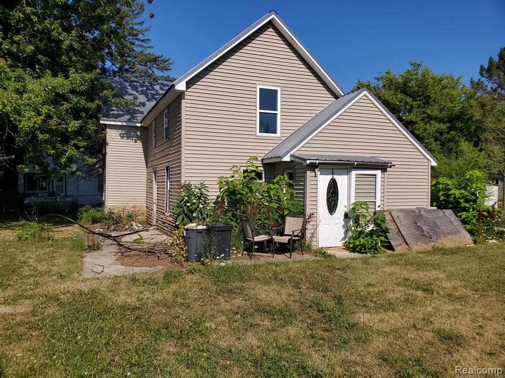 15950 Nelson Road Hemlock, MI 48626 - Photo 3 of 33
